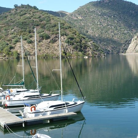 Douro Yacht Charter & Bungalows Sao Joao da Pesqueira Luaran gambar