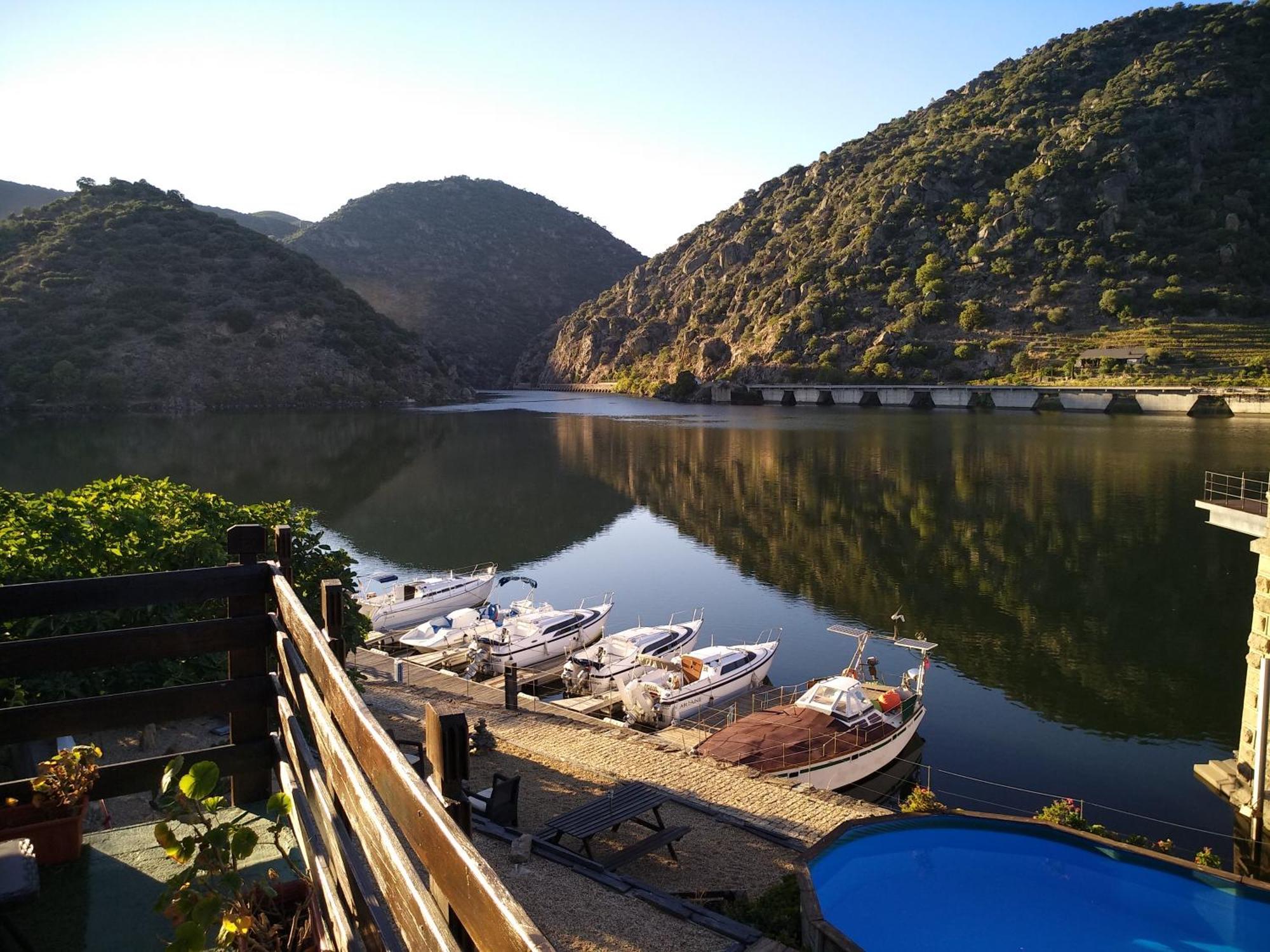 Douro Yacht Charter & Bungalows Sao Joao da Pesqueira Luaran gambar