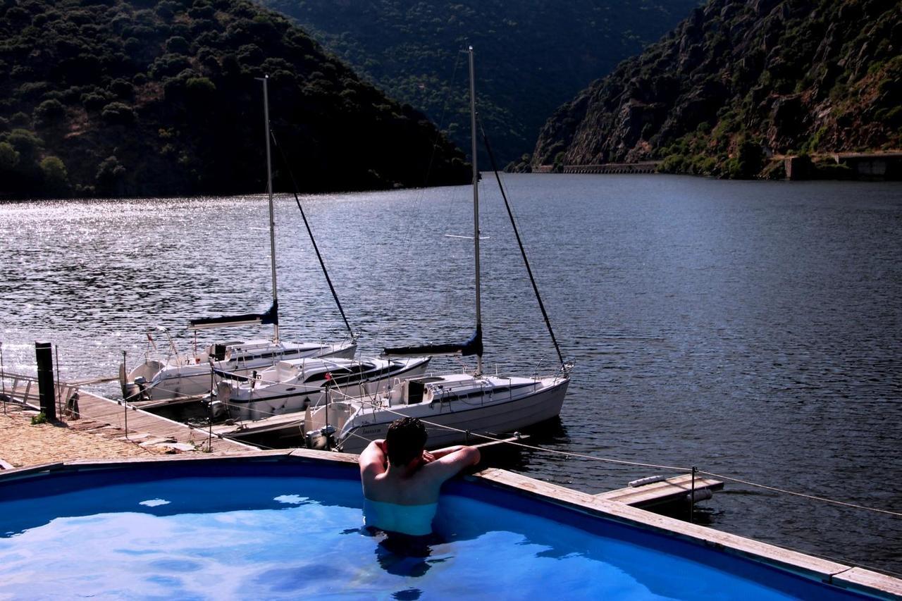 Douro Yacht Charter & Bungalows Sao Joao da Pesqueira Luaran gambar