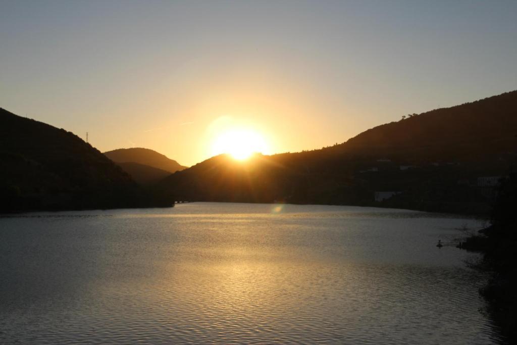 Douro Yacht Charter & Bungalows Sao Joao da Pesqueira Luaran gambar