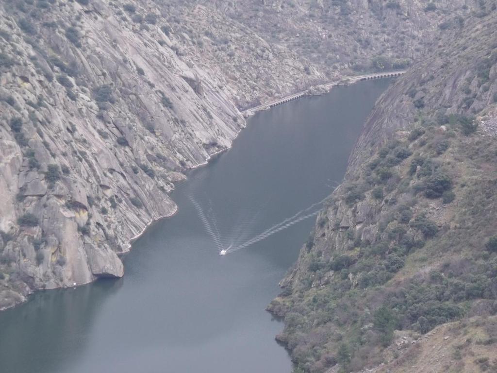Douro Yacht Charter & Bungalows Sao Joao da Pesqueira Luaran gambar