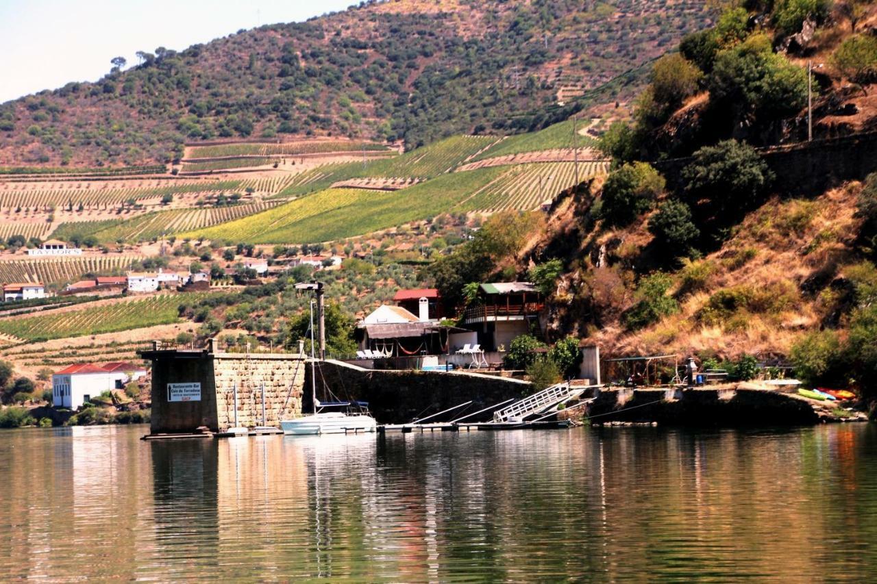 Douro Yacht Charter & Bungalows Sao Joao da Pesqueira Luaran gambar